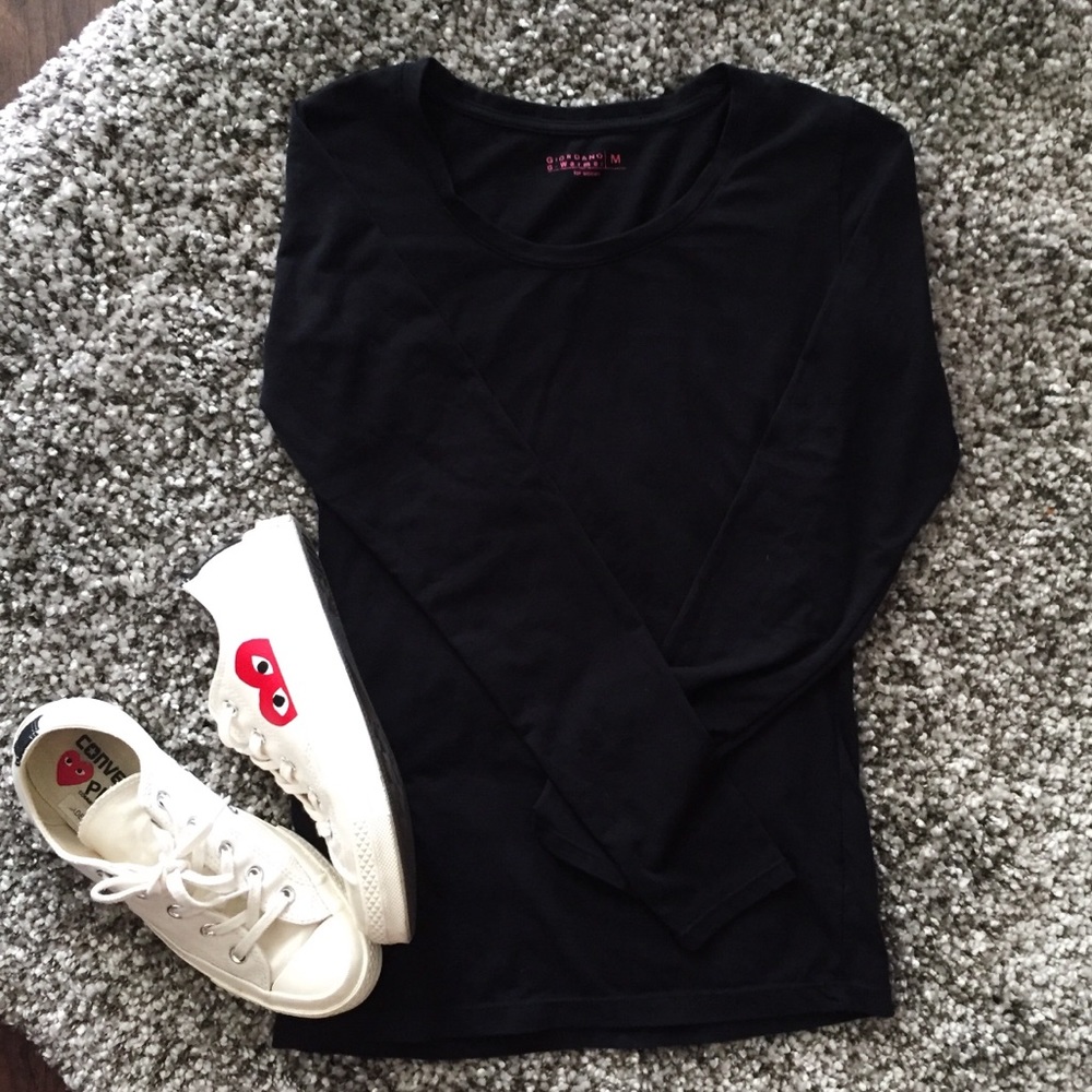 Giordano Basic Black Tee - Picture 2 of 3